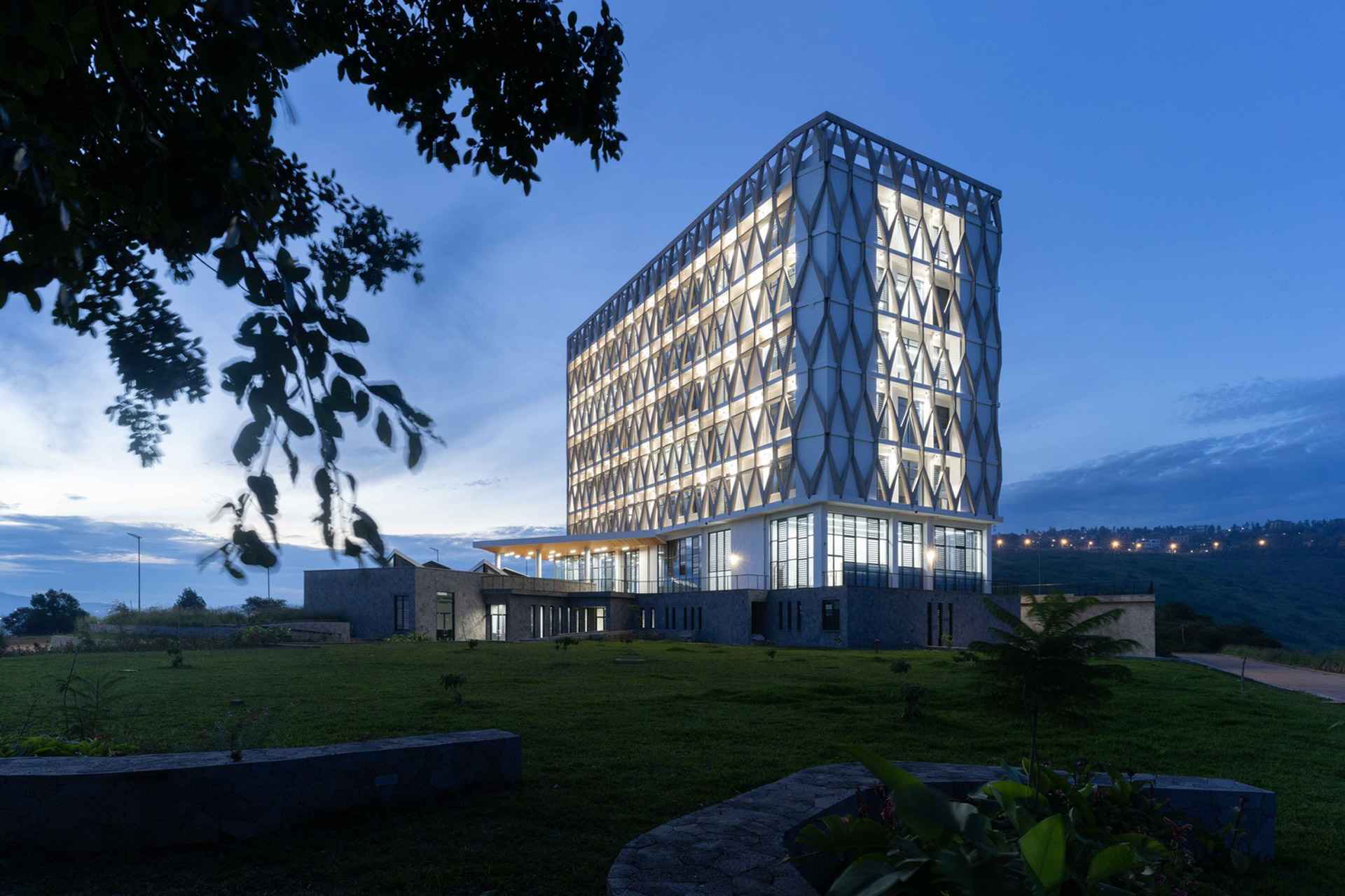 Regional Centre of Excellence in Biomedical Engineering and eHealth (CEBE)