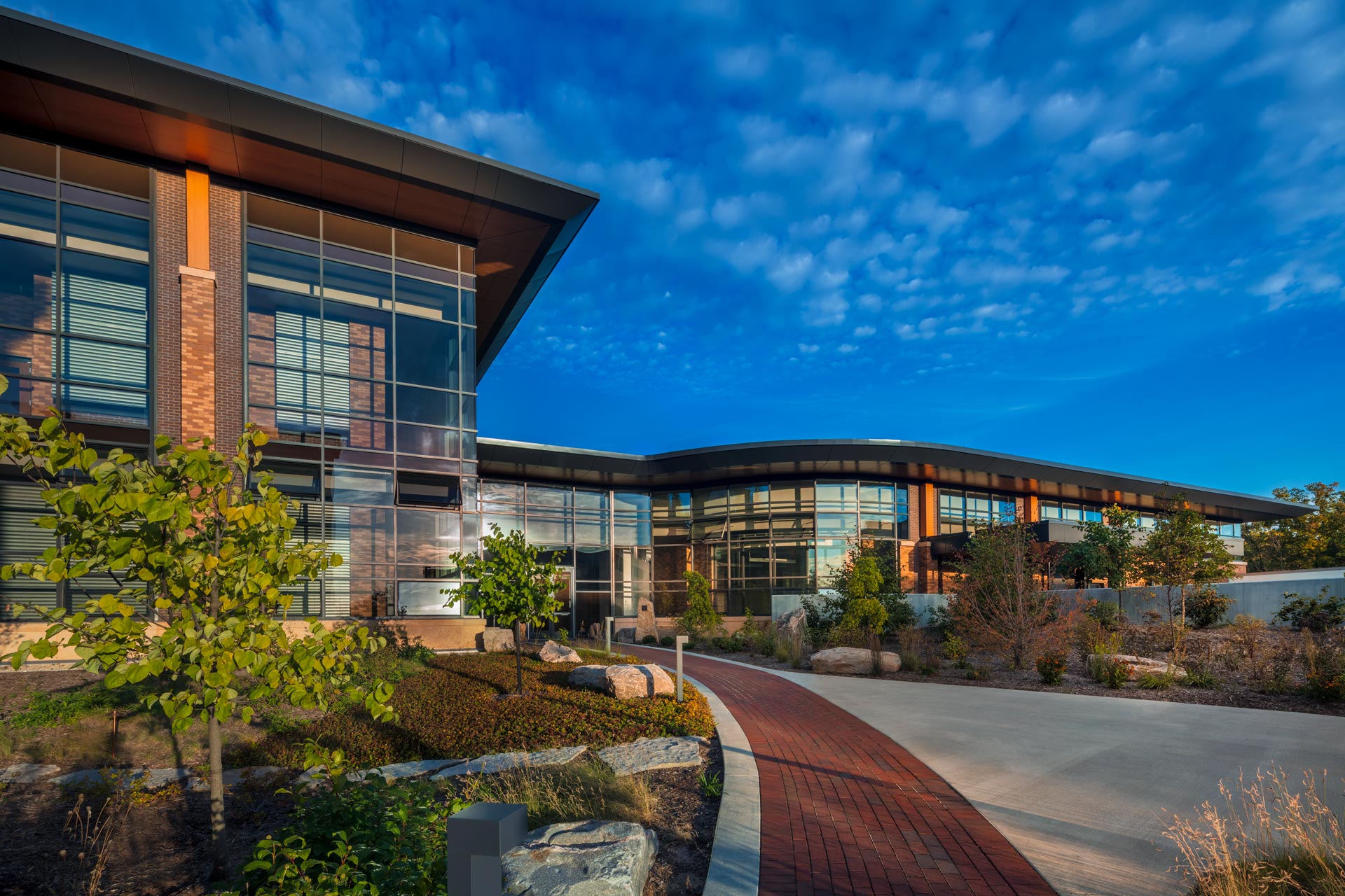 Research & Development Facility Kornberg Center
