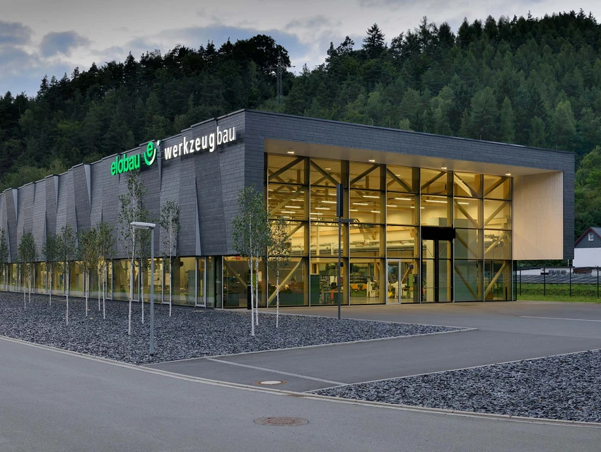 Elobau E+ Bâtiment de Production avec Stockage d'Énergie