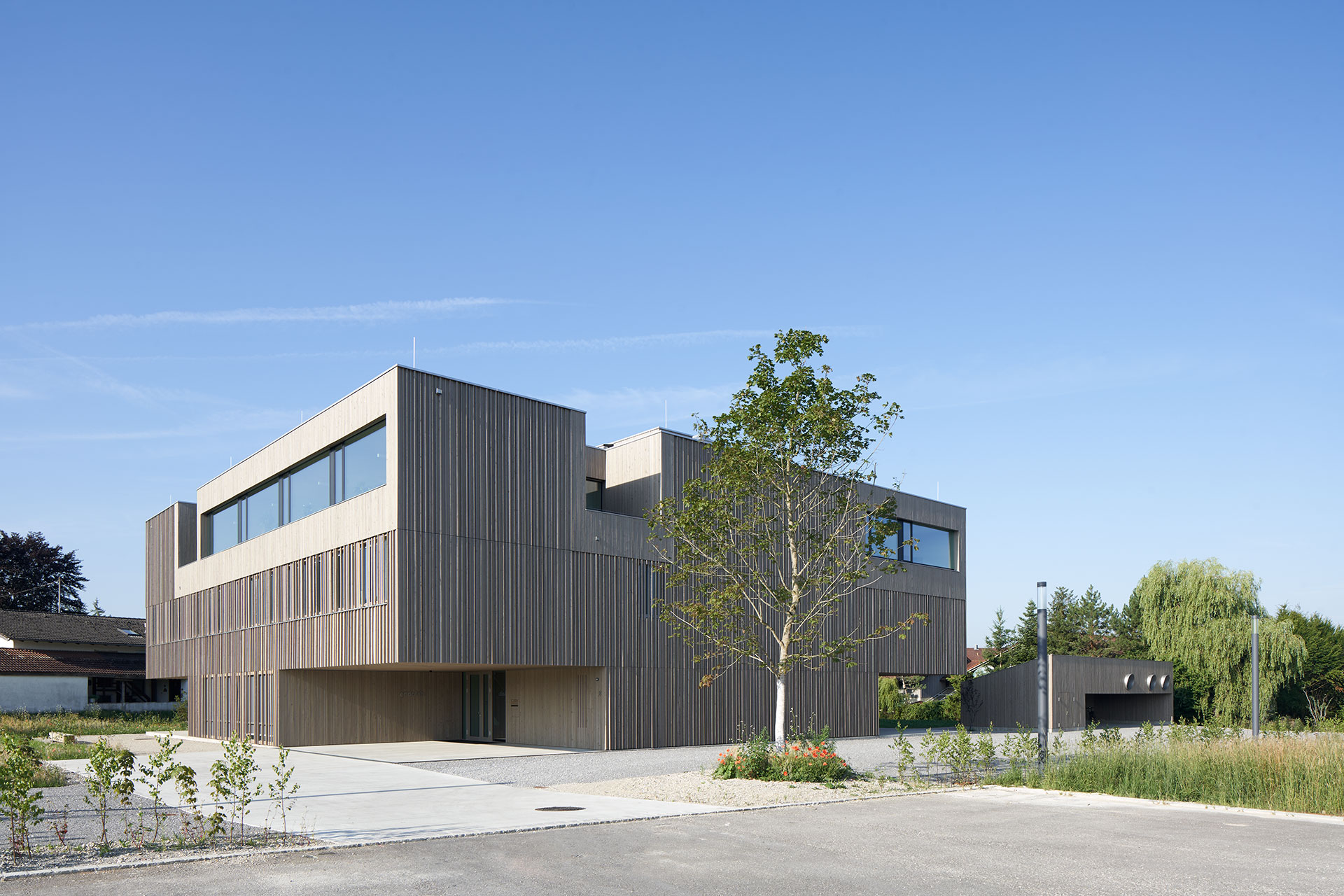 Büro- und Laborgebäude