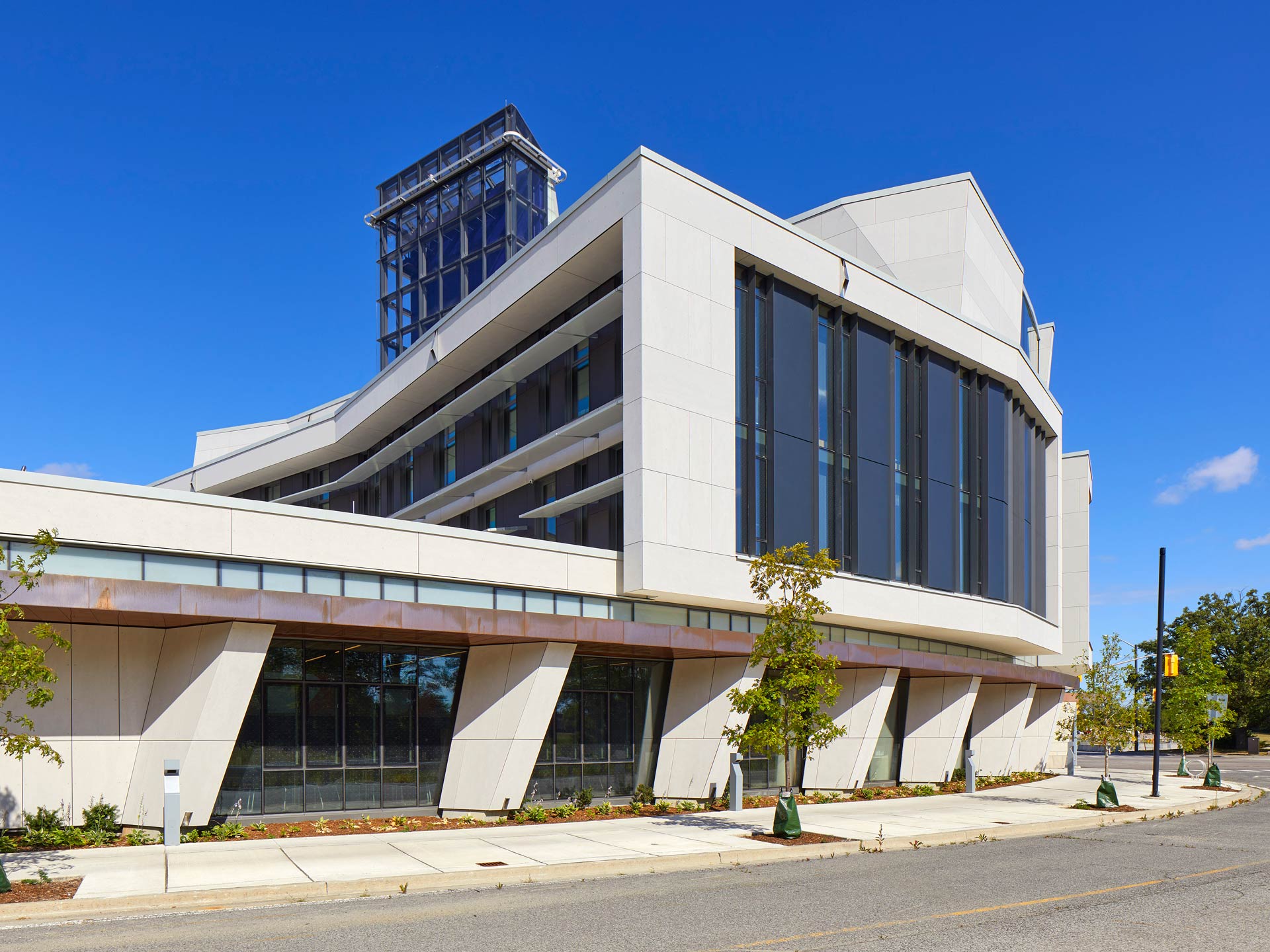 McEwen Graduate Studies and Research Building